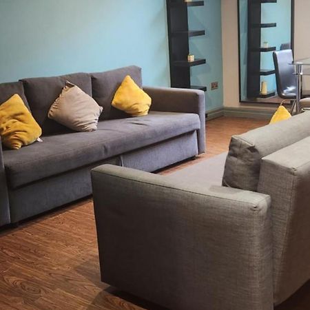 Lewis Apartment In The Heart Of The Northern Quarter Sleeps Up To 12 Manchester Exterior photo