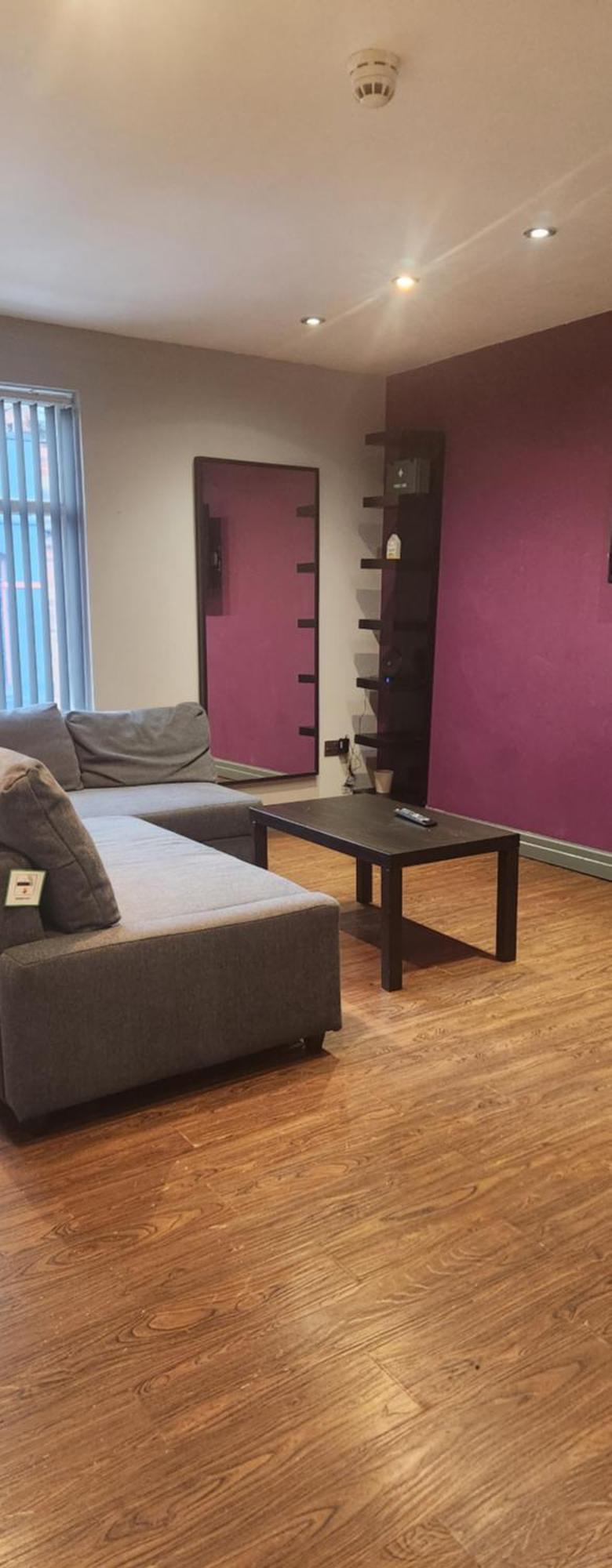 Lewis Apartment In The Heart Of The Northern Quarter Sleeps Up To 12 Manchester Exterior photo