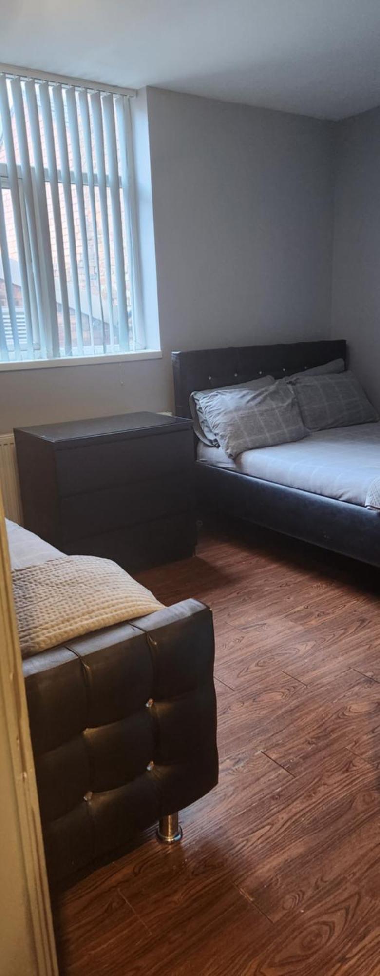 Lewis Apartment In The Heart Of The Northern Quarter Sleeps Up To 12 Manchester Exterior photo