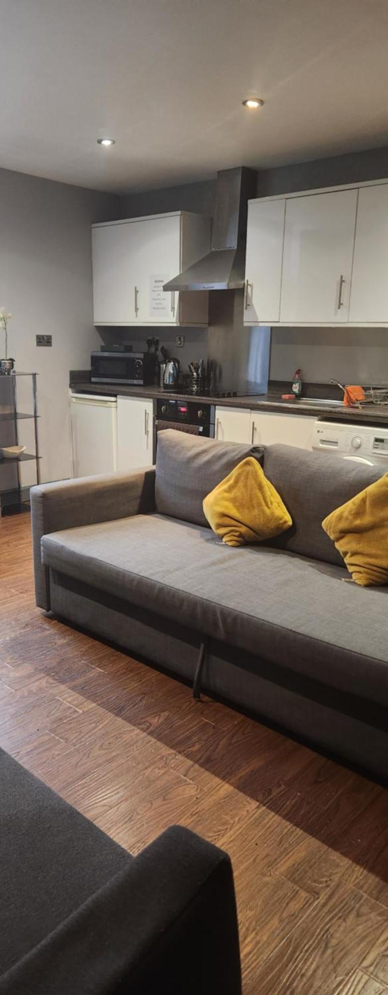 Lewis Apartment In The Heart Of The Northern Quarter Sleeps Up To 12 Manchester Exterior photo